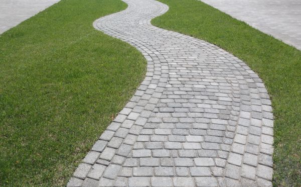 Cost of Walkway Paving in Jefferson City